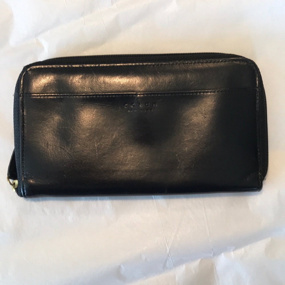 Vintage Coach Leather Zipper Wallet